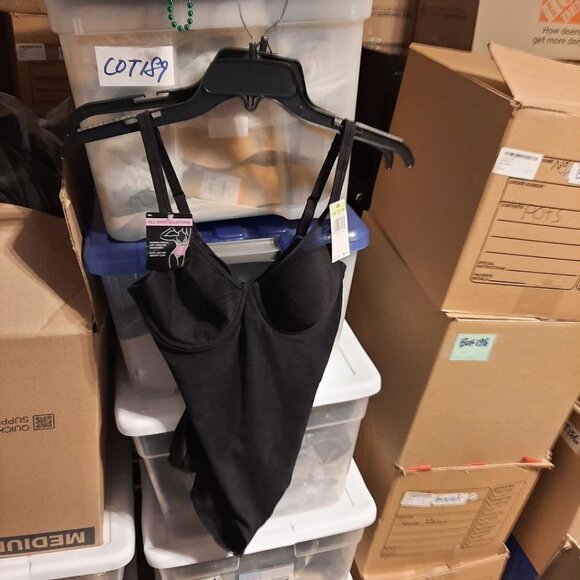 NEW With TAG ! All Over Solution Black Shaper Style Black Size 34B - Picture 1 of 2